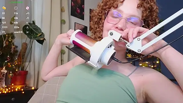 Snapshot of _lightmyfire chatting on 12-29-24, 12:34 lightmyfire online show from 12-29-24, 12:34