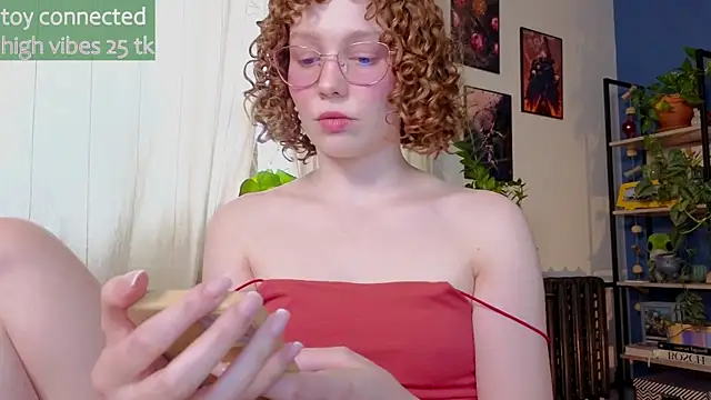 Snapshot of _lightmyfire chatting on 02-13-25, 11:06 lightmyfire online show from 02-13-25, 11:06