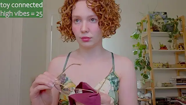 Snapshot of _lightmyfire chatting on 09-13-25, 04:45 lightmyfire online show from 09-13-25, 04:45