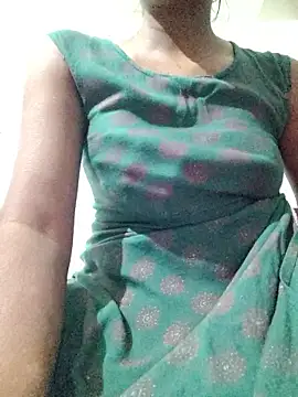 rituporna2004 online show from 01-14-26, 03:56