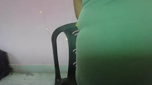 my-laila online show from 01-12-26, 07:24