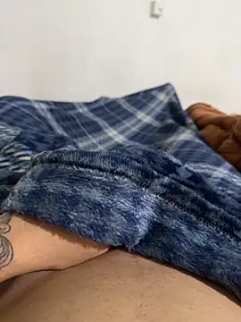 jhnn  online show from 04-15-26, 03:24