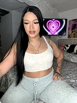 GemaGranadoss online show from 10-10-25, 11:04