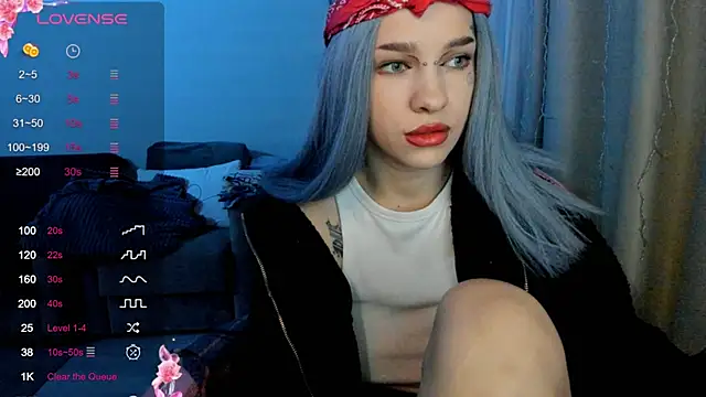 Snapshot of Ledy_WWWII chatting on 02-05-25, 07:42 Ledy WWWII online show from 02-05-25, 07:42