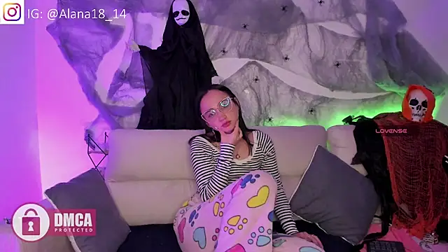 Alana Pherson online show from 10-05-25, 08:23