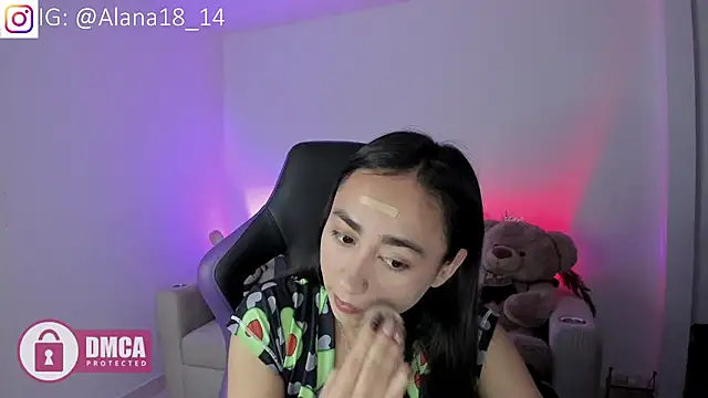 Alana Pherson online show from 11-18-25, 06:18