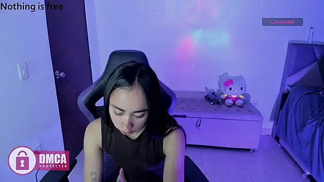 Alana Pherson online show from 06-27-26, 04:06