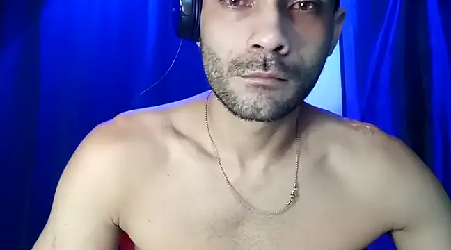 sexyboycolombi4 online show from 03-17-25, 11:00