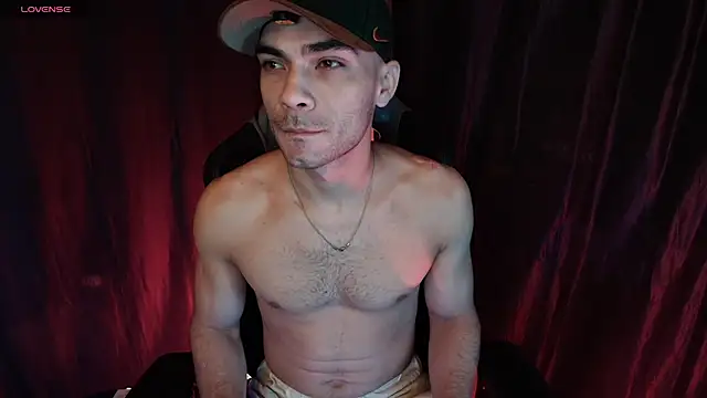 sexyboycolombi4 online show from 12-21-25, 08:38