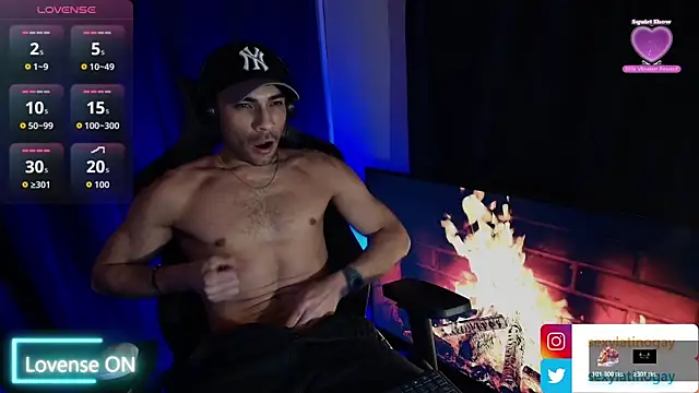 sexyboycolombi4 online show from 02-17-26, 07:49