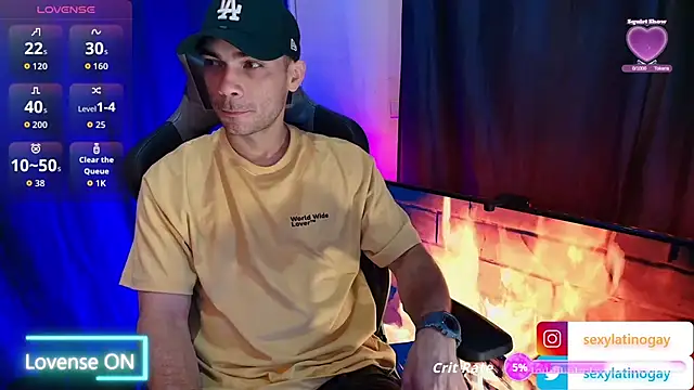 sexyboycolombi4 online show from 04-02-26, 09:56