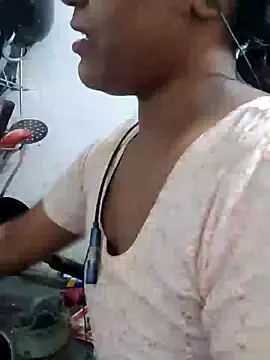 Snapshot of IslamicPimento chatting on 12-28-24, 02:32 IslamicPimento online show from 12-28-24, 02:32