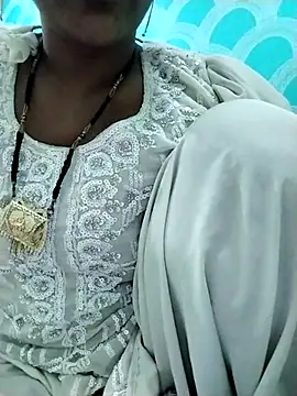 Snapshot of IslamicPimento chatting on 02-08-25, 12:28 IslamicPimento online show from 02-08-25, 12:28