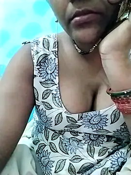 Snapshot of IslamicPimento chatting on 02-10-25, 12:18 IslamicPimento online show from 02-10-25, 12:18