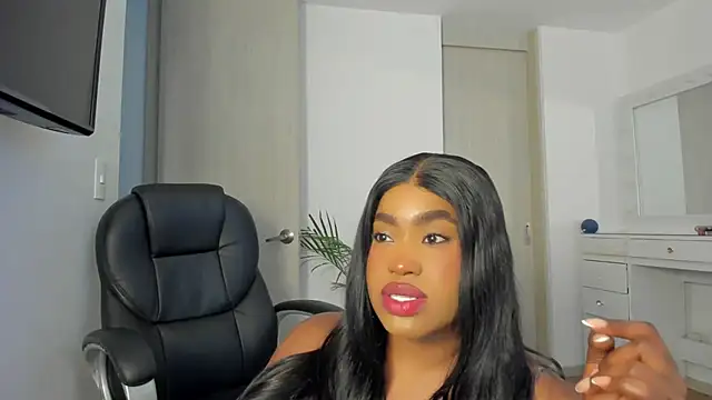Snapshot of charlotte_tiller chatting on 07-28-26, 05:14 charlotte tiller online show from 07-28-26, 05:14