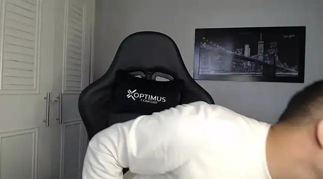 Plug Control online show from 01-05-25, 04:38