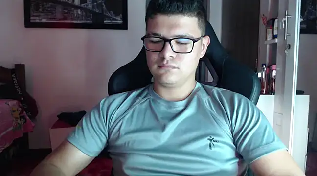 Plug Control online show from 02-19-25, 09:14