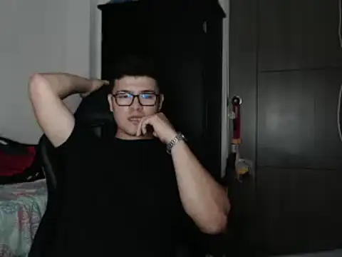 Plug Control online show from 02-26-25, 08:33