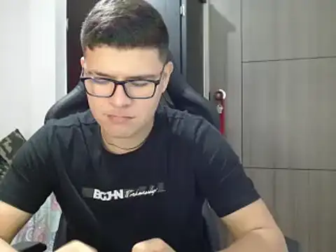 Plug Control online show from 03-06-25, 03:02