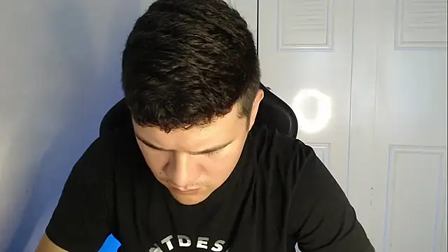 Plug Control online show from 09-16-25, 04:19