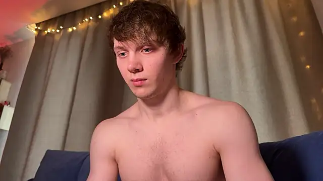 Snapshot of David_Keler chatting on 02-06-25, 01:21 David Keler online show from 02-06-25, 01:21