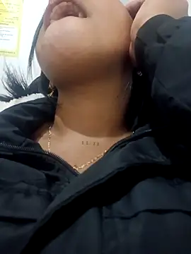 lia mariana online show from 04-15-26, 05:25