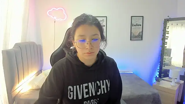 Amy joones online show from 01-30-25, 01:21