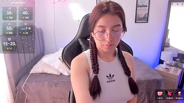 Amy joones online show from 03-04-25, 04:30