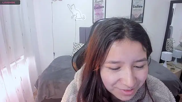 Amy joones online show from 10-13-25, 01:11