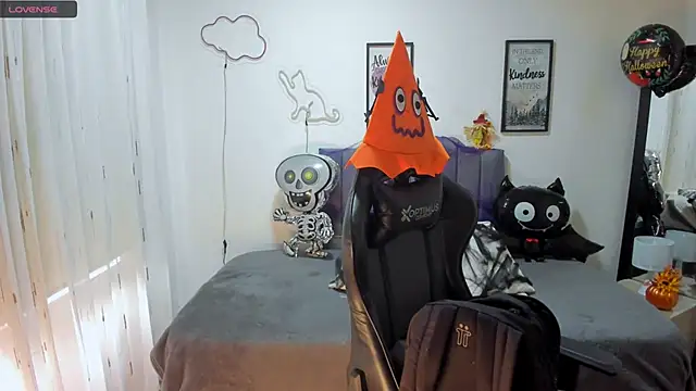 Amy joones online show from 10-23-25, 12:15