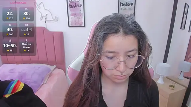 Amy joones online show from 11-26-25, 12:39