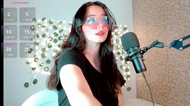 emma unu online show from 12-04-24, 01:09