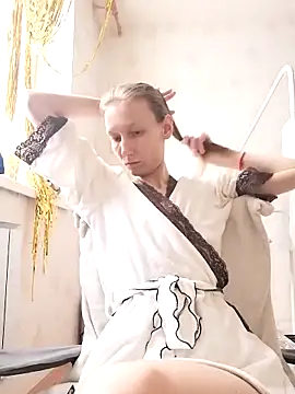 Snapshot of CatFerae chatting on 02-06-25, 10:04 CatFerae online show from 02-06-25, 10:04