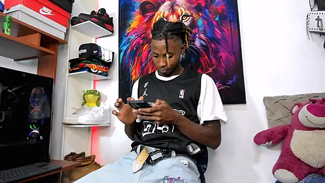 Snapshot of Pantera_black_21 chatting on 09-08-25, 08:19 Pantera black 21 online show from 09-08-25, 08:19