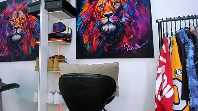 Snapshot of Pantera_black_21 chatting on 10-19-25, 10:54 Pantera black 21 online show from 10-19-25, 10:54