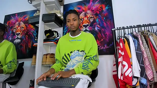 Snapshot of Pantera_black_21 chatting on 10-23-25, 10:36 Pantera black 21 online show from 10-23-25, 10:36