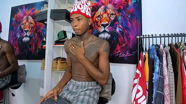 Snapshot of Pantera_black_21 chatting on 10-27-25, 08:29 Pantera black 21 online show from 10-27-25, 08:29