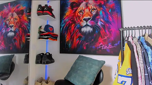 Snapshot of Pantera_black_21 chatting on 12-17-25, 06:25 Pantera black 21 online show from 12-17-25, 06:25