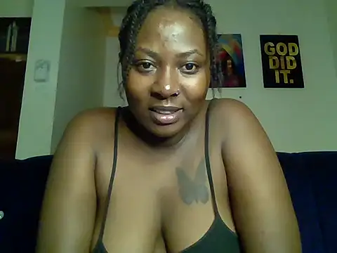 Snapshot of choco_dimples chatting on 02-06-26, 11:30 choco dimples online show from 02-06-26, 11:30