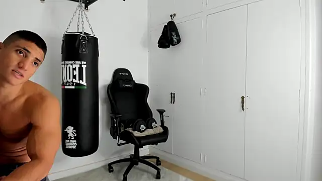 dan01  online show from 10-22-25, 01:11