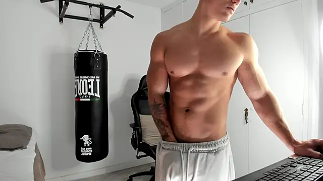 Snapshot of dan01_ chatting on 12-14-25, 08:46 dan01 online show from 12-14-25, 08:46