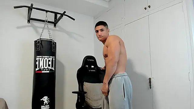 Snapshot of dan01_ chatting on 03-16-26, 06:50 dan01 online show from 03-16-26, 06:50