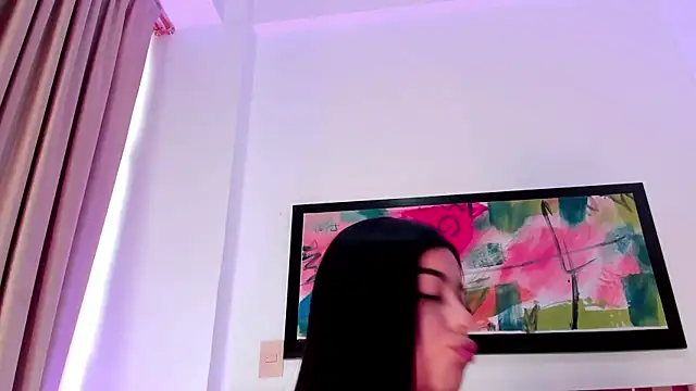 SiennaVidaal online show from 01-24-25, 06:14