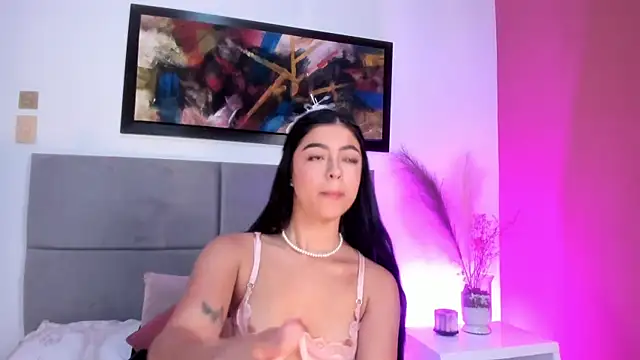 SiennaVidaal online show from 01-28-25, 06:17