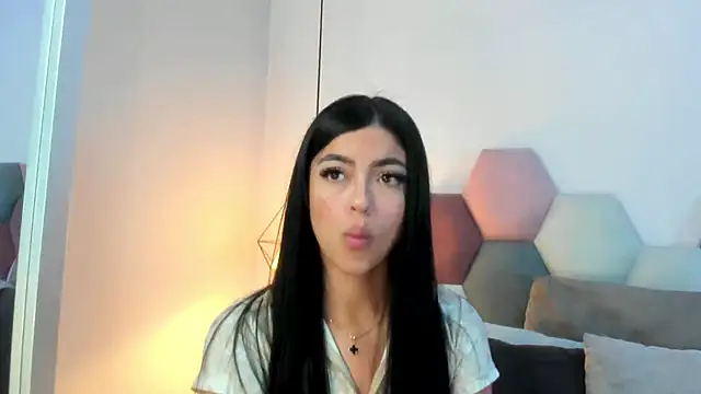 SiennaVidaal online show from 03-10-25, 06:01