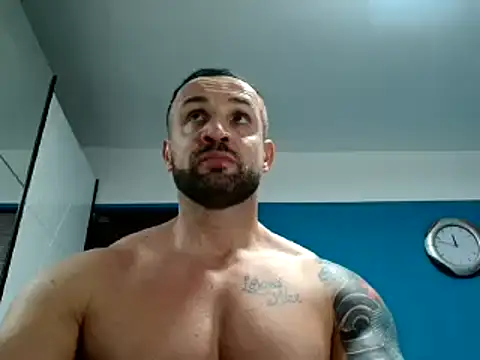 Magnificmuscles89 online show from 02-28-25, 09:44