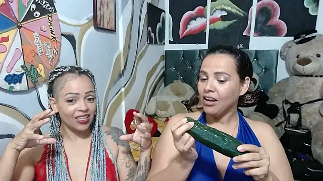 Snapshot of manzanahot9 chatting on 11-16-25, 10:37 manzanahot9 online show from 11-16-25, 10:37