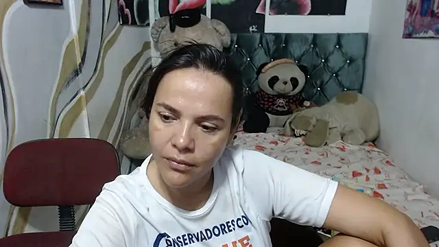 manzanahot9 online show from 07-10-26, 09:56