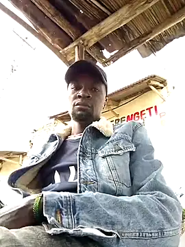 Snapshot of Brian_johns chatting on 01-10-25, 07:04 Brian johns online show from 01-10-25, 07:04