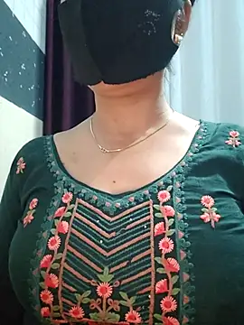 Aishwaryaa 69 online show from 02-26-25, 12:25